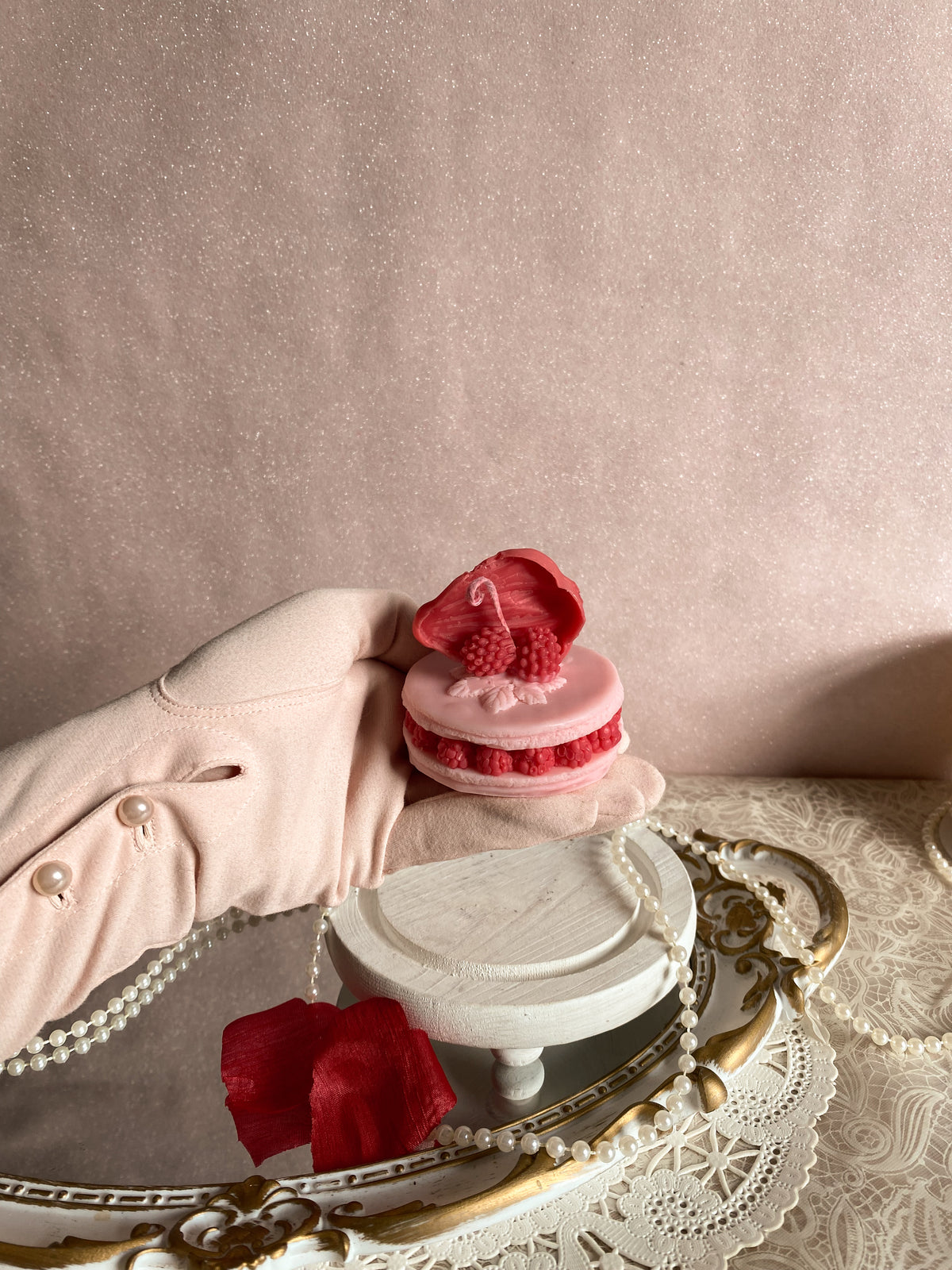 Ispahan Rose Macaron Candle