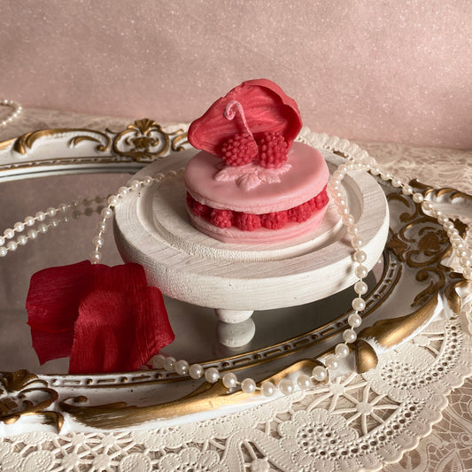 Ispahan Rose Macaron Candle